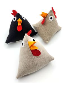 HSHS Single Pantry Poultry in Natural or Black